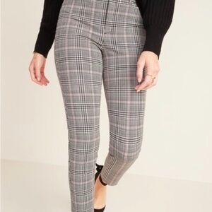 Old Navy Pixie Pants – Black & Pink Plaid | Size 0